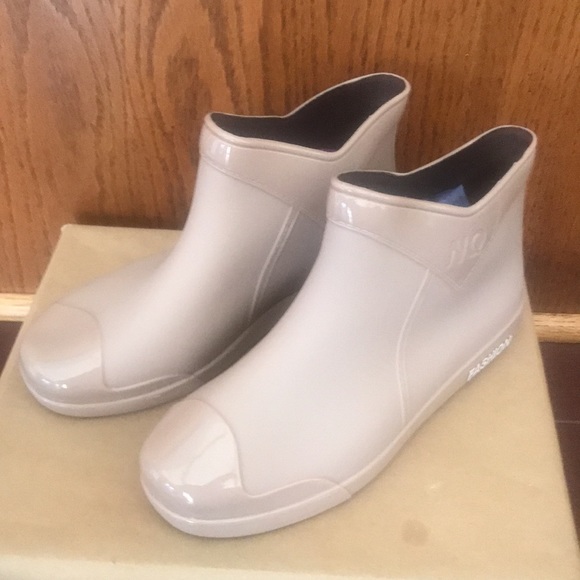 “NEW ARRIVALS” New-product women’s rain boots, non-slip wear resistant short y r - Picture 7 of 10